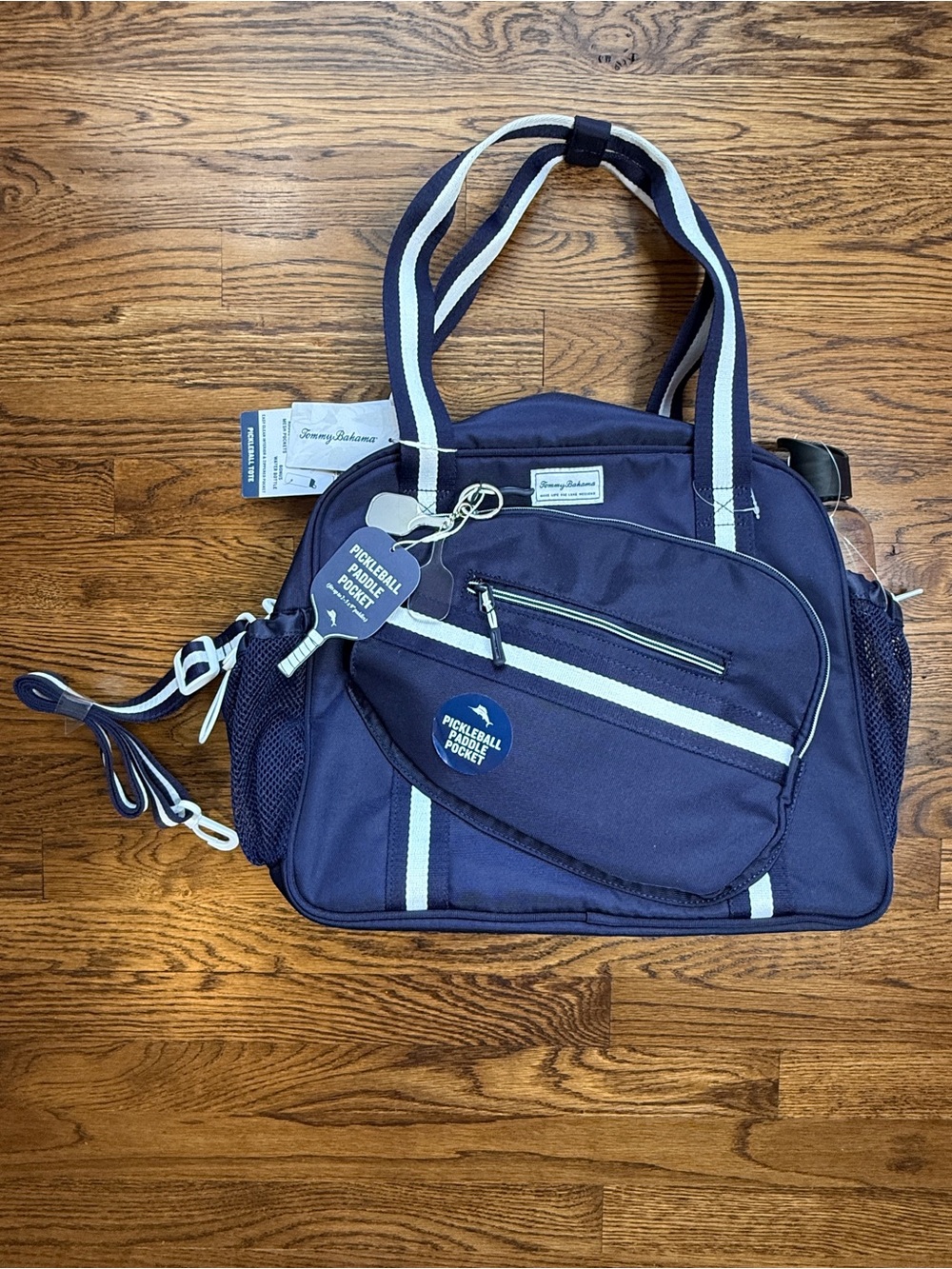 NWT Tommy Bahama Navy and White Pickleball Navy & White Duffel Tote Water Bottle